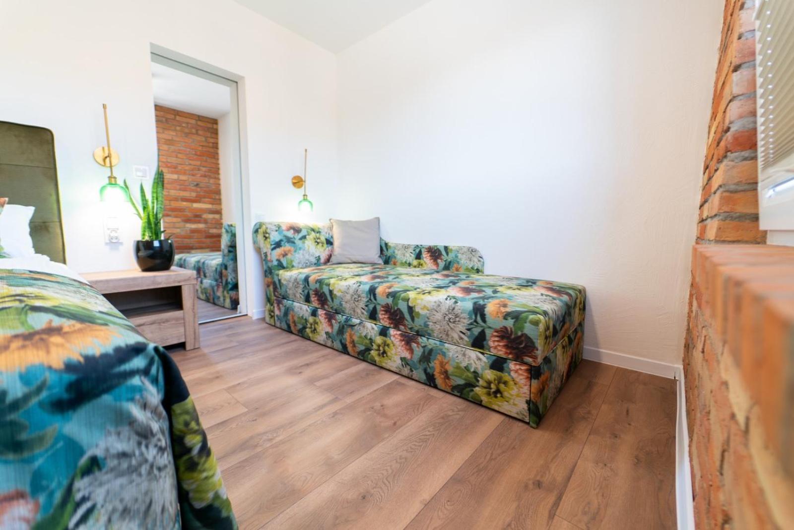 Ferienwohnung Cztery Pory Roku Wiele Exterior foto