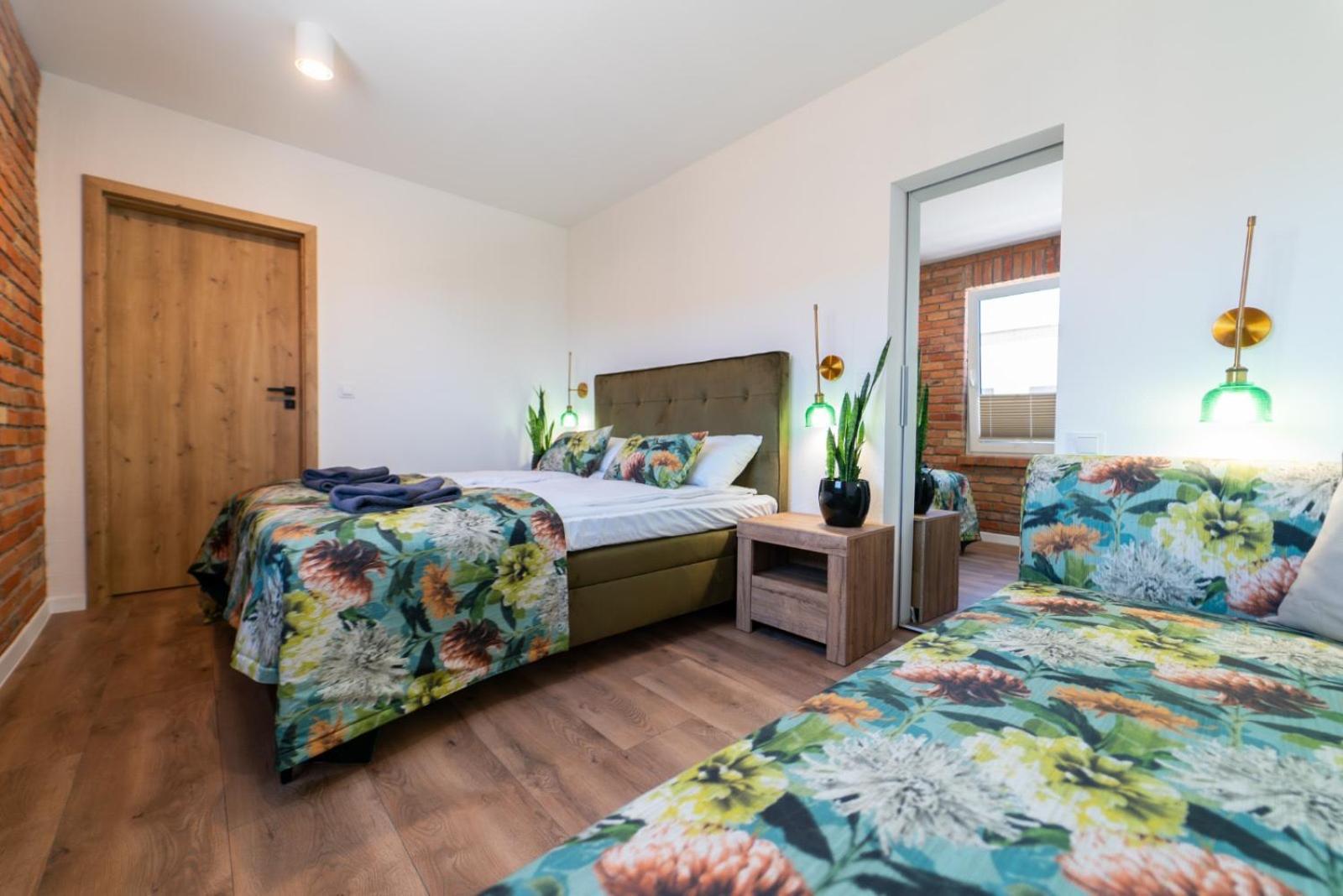 Ferienwohnung Cztery Pory Roku Wiele Exterior foto